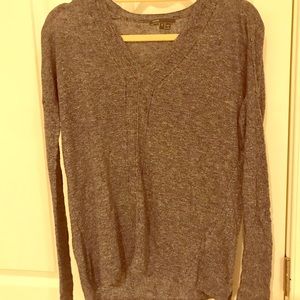 Lightweight VINCE sweater